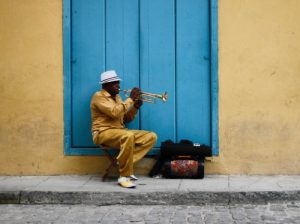 Kubanischer Straßenmusiker